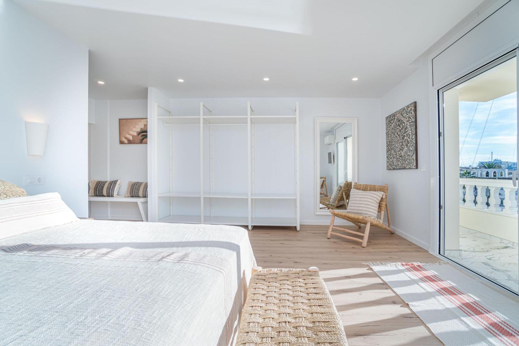 Moderno Apartamento Frente Al Canal Con Terrazas Daire Empuriabrava Dış mekan fotoğraf